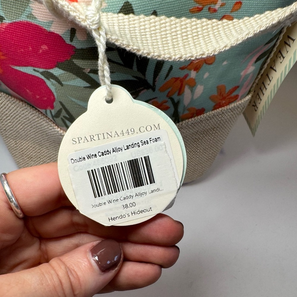 Spartina 449 Palmetto Bucket Bag in the Alljoy Landing Sea Foam pattern - Picture 6 of 10